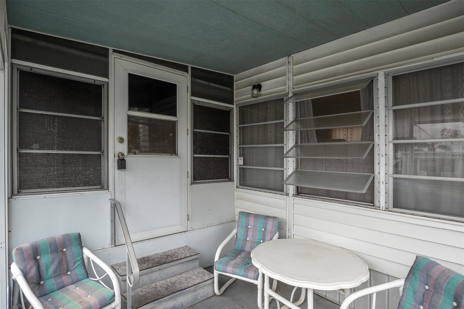 TB8469412 Property Photo