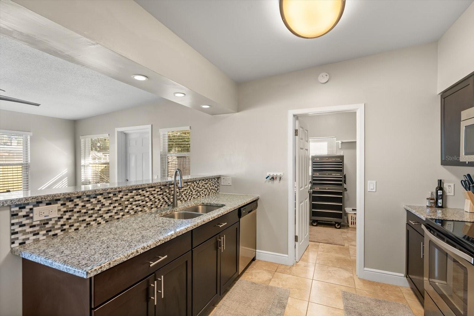 125 FAIRWAY DR, SANFORD, FL, 32771