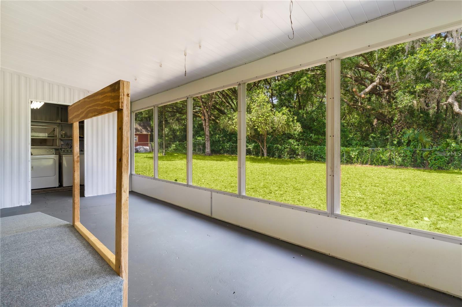 302 IVANHOE CIR, LADY LAKE, FL, 32159