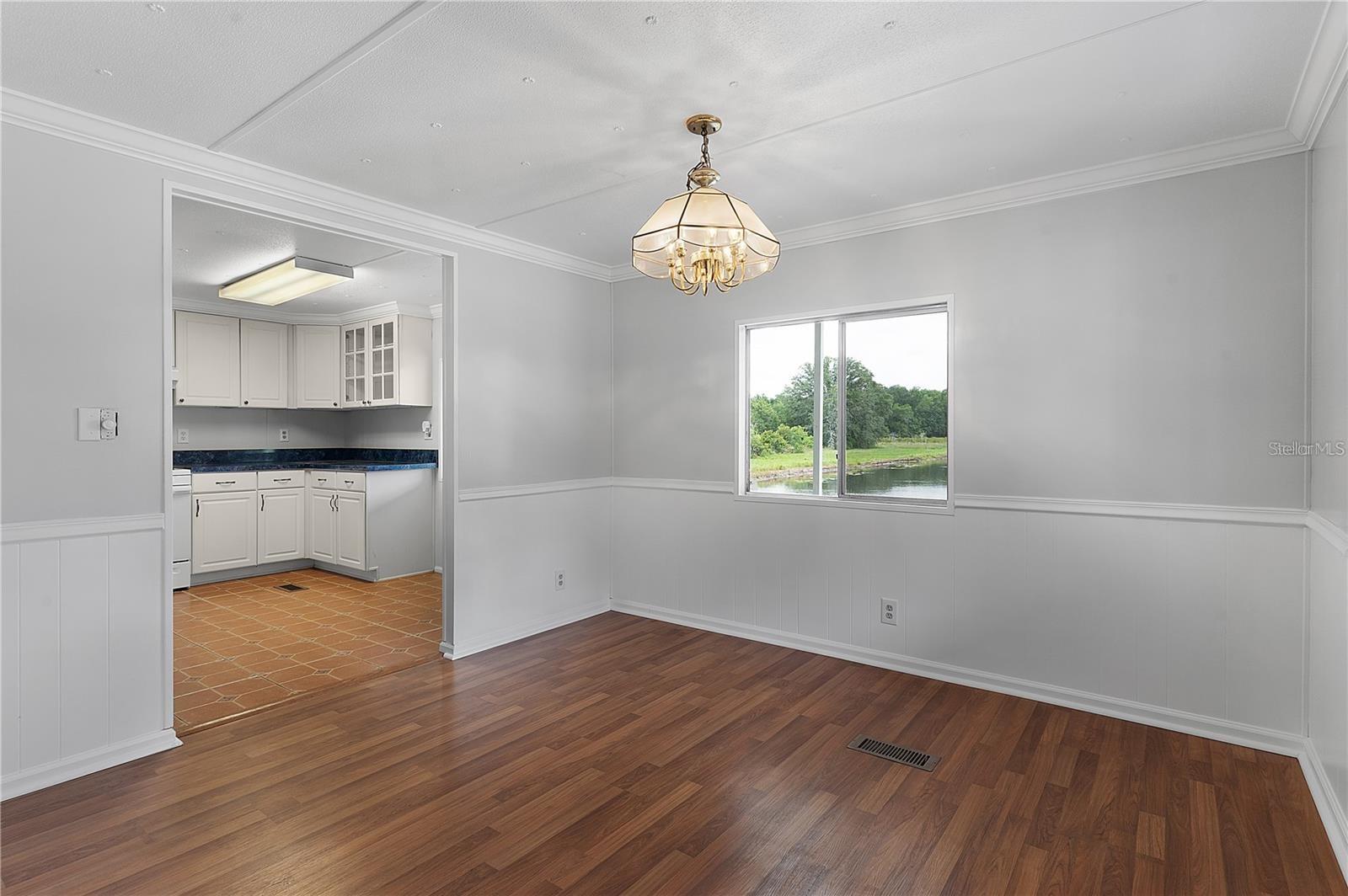 302 IVANHOE CIR, LADY LAKE, FL, 32159