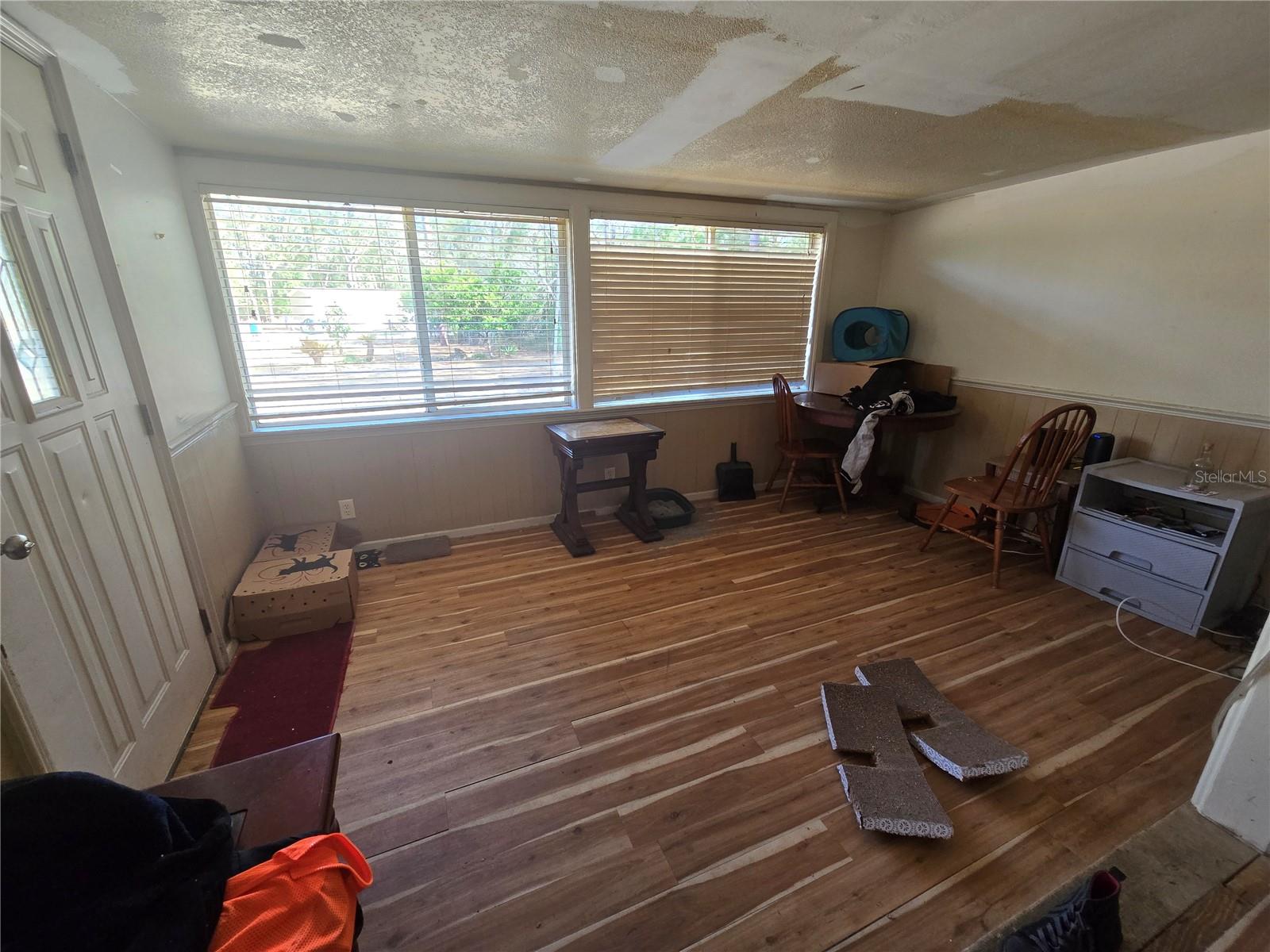 O6377312 Property Photo