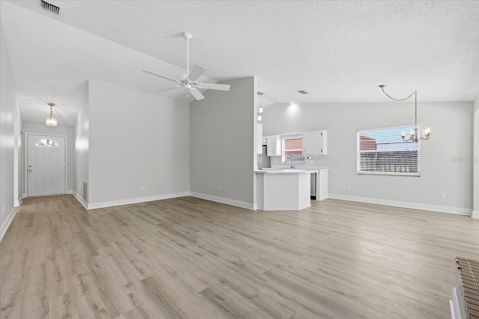 8132 PERTH DR, LARGO, FL, 33773