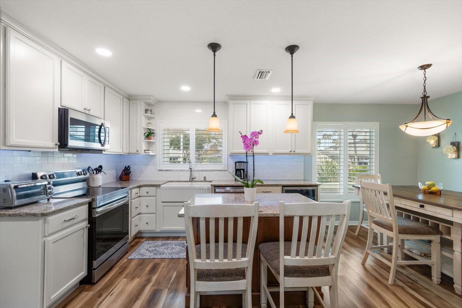 7133 AUGUSTA BLVD, SEMINOLE, FL, 33777