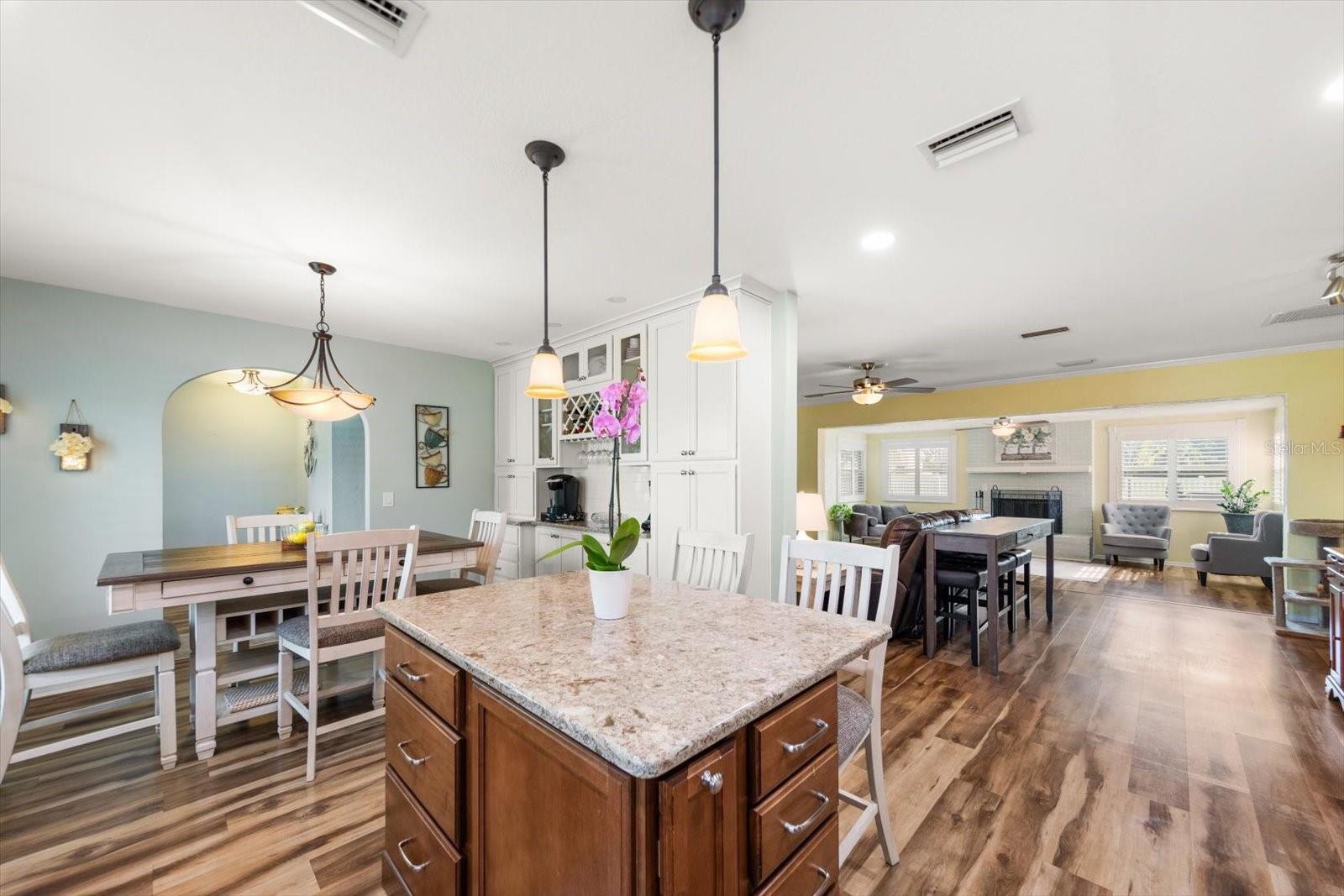 7133 AUGUSTA BLVD, SEMINOLE, FL, 33777