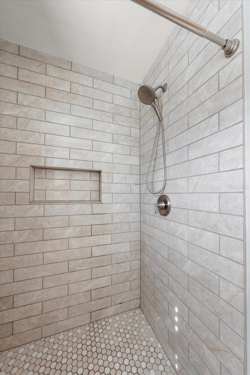 7133 AUGUSTA BLVD, SEMINOLE, FL, 33777