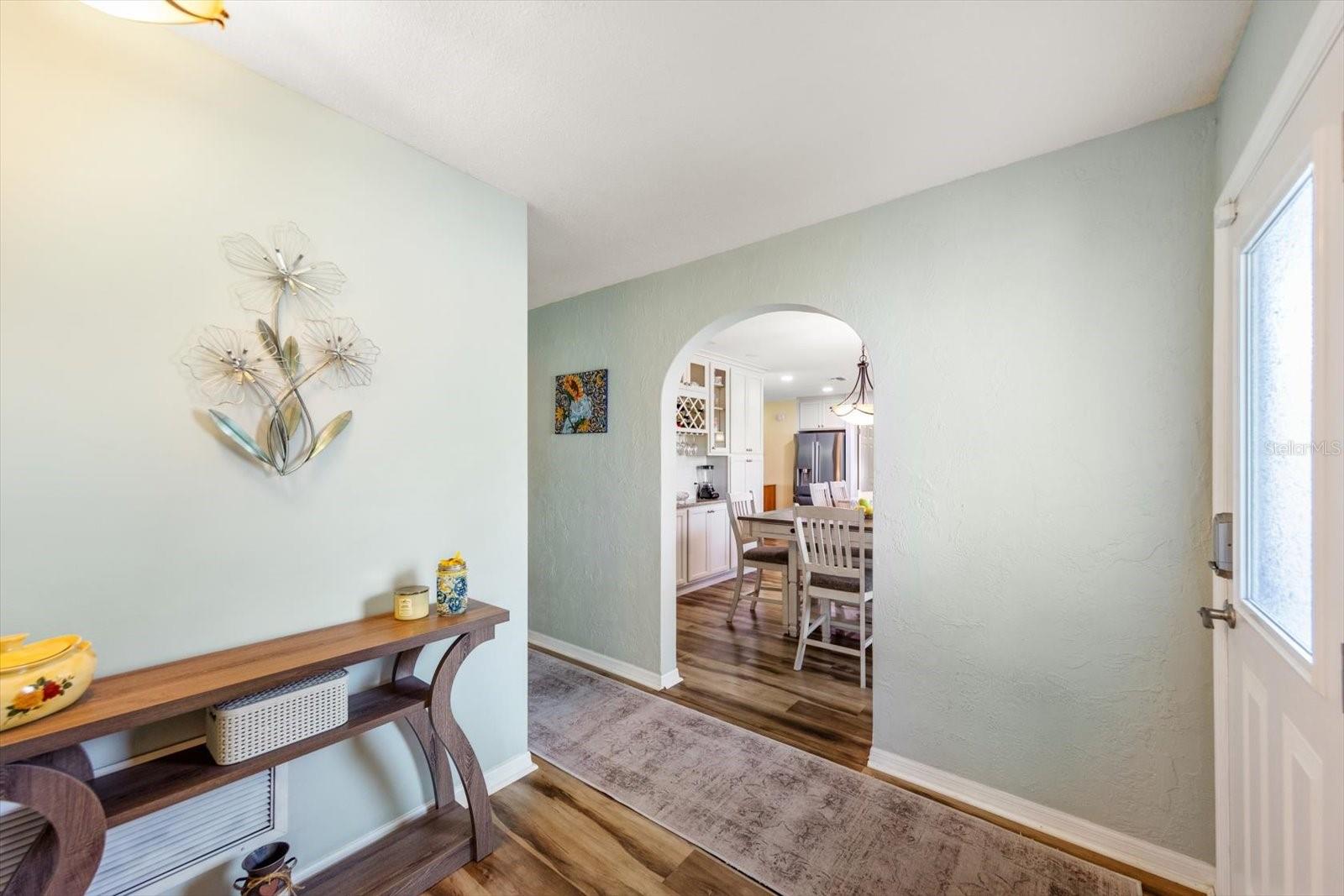 7133 AUGUSTA BLVD, SEMINOLE, FL, 33777