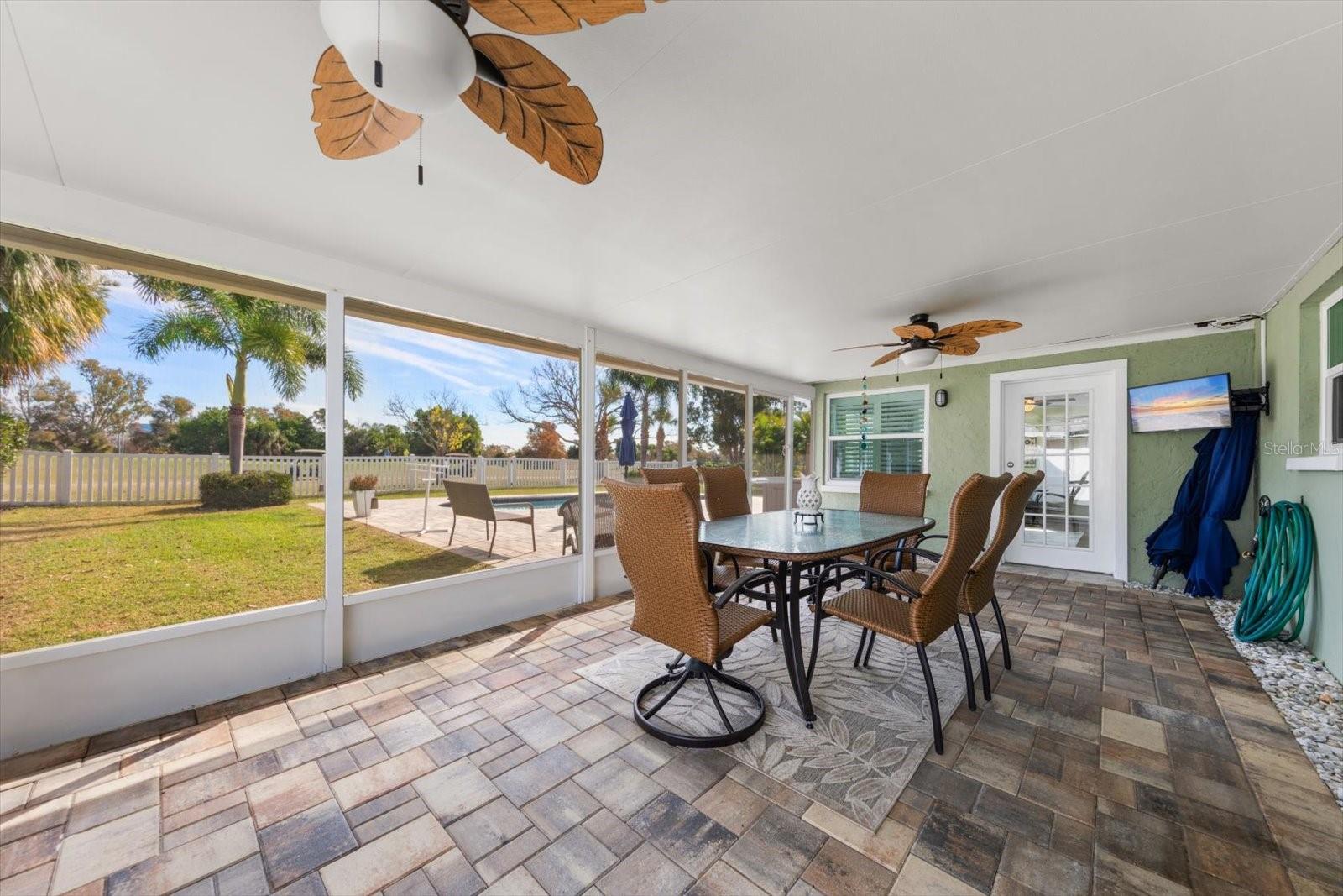 7133 AUGUSTA BLVD, SEMINOLE, FL, 33777