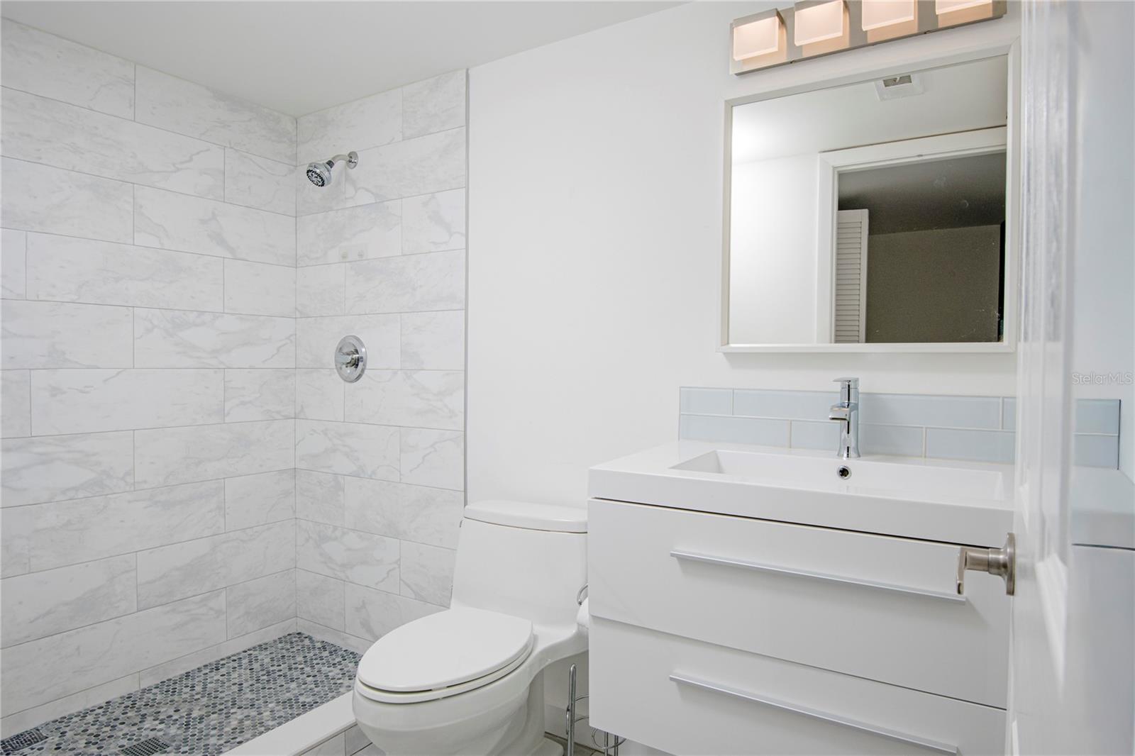 1007 S BAYSHORE BLVD #107, SAFETY HARBOR, FL, 34695