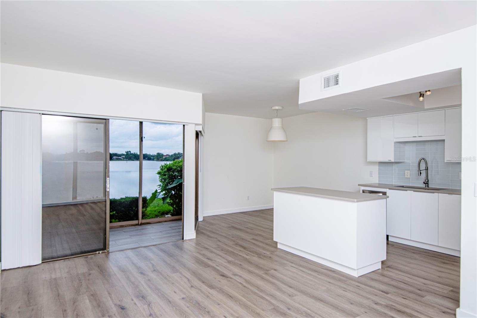 1007 S BAYSHORE BLVD #107, SAFETY HARBOR, FL, 34695