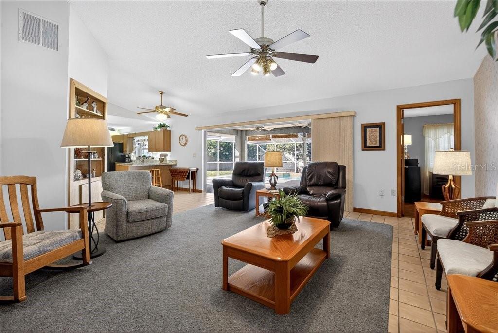 11 PARKWAY, PALM COAST, FL, 32164