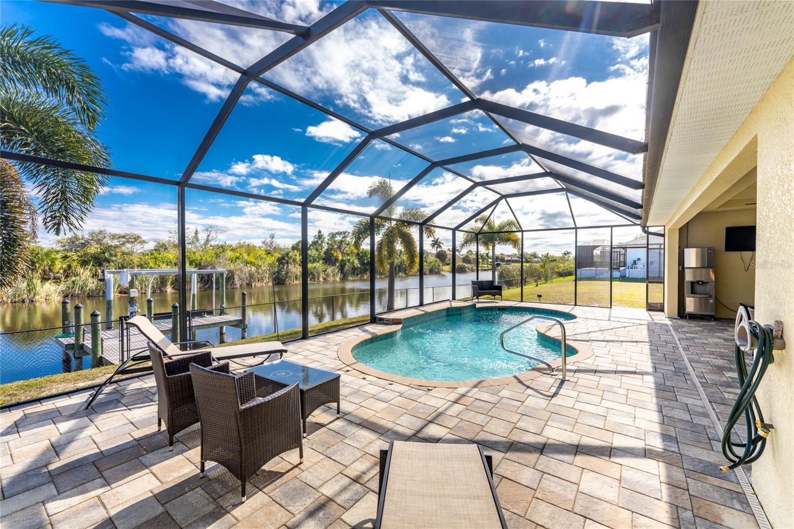 9386 ARRID CIR, PORT CHARLOTTE, FL, 33981