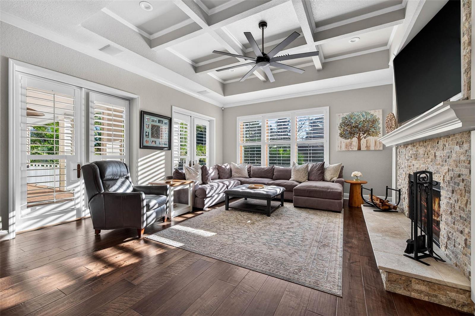 TB8469446 Property Photo