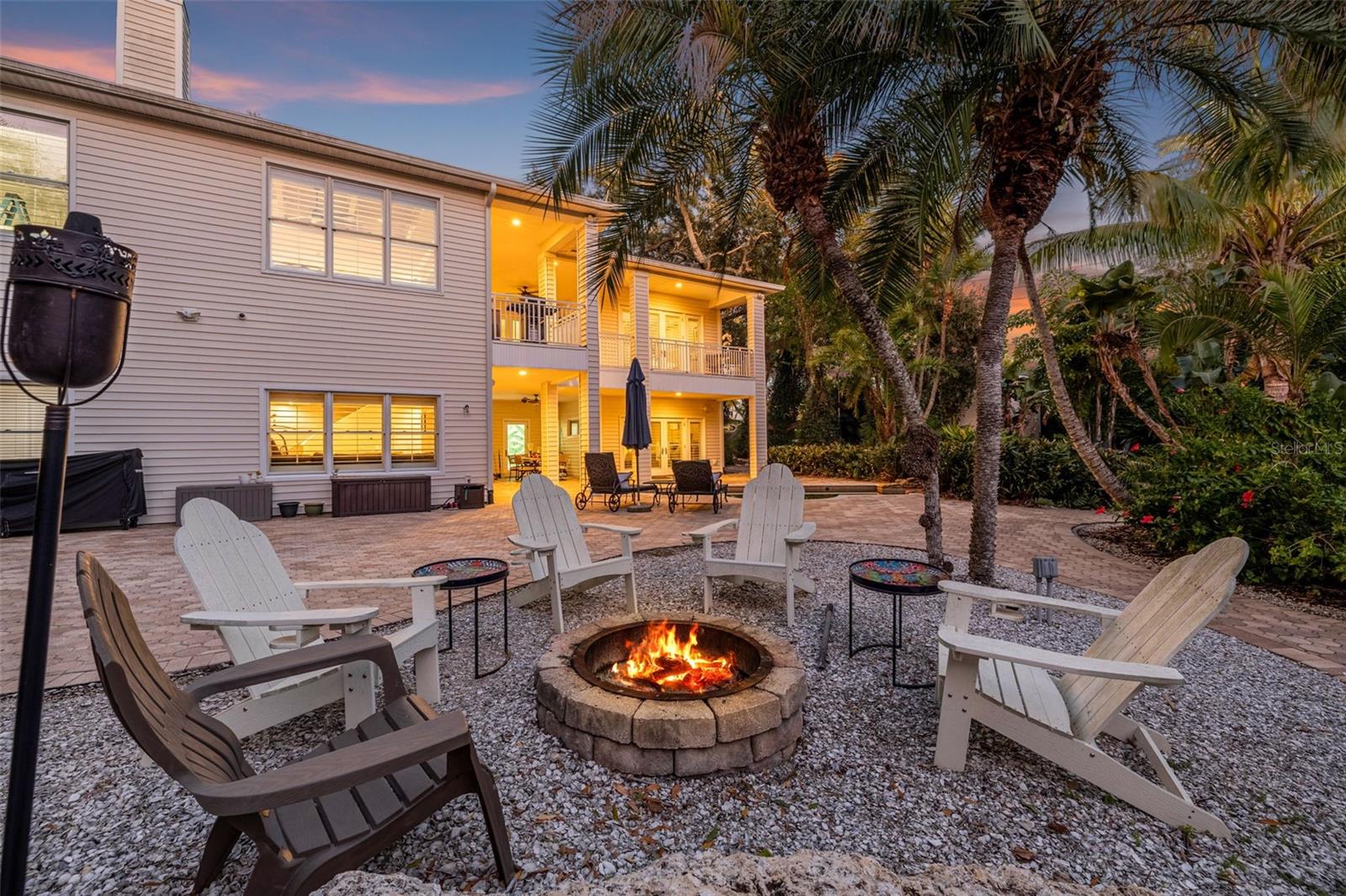 TB8469446 Property Photo