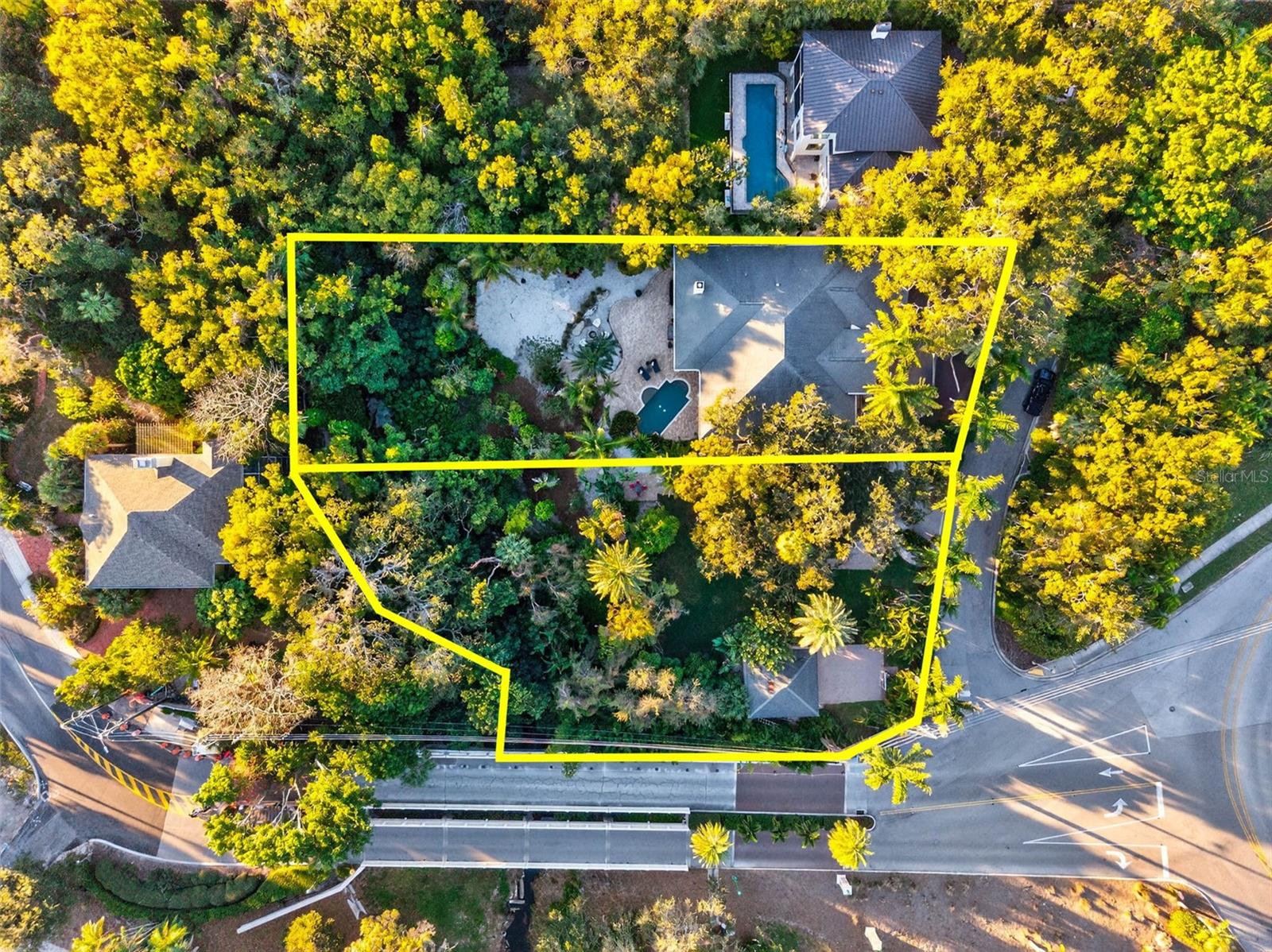 TB8469446 Property Photo