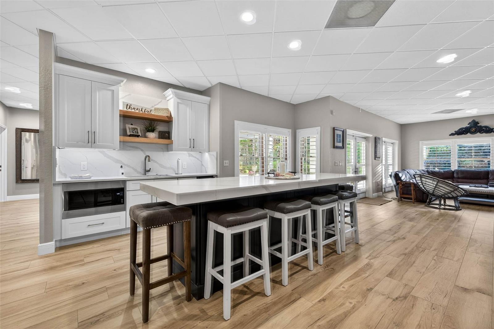 TB8469446 Property Photo