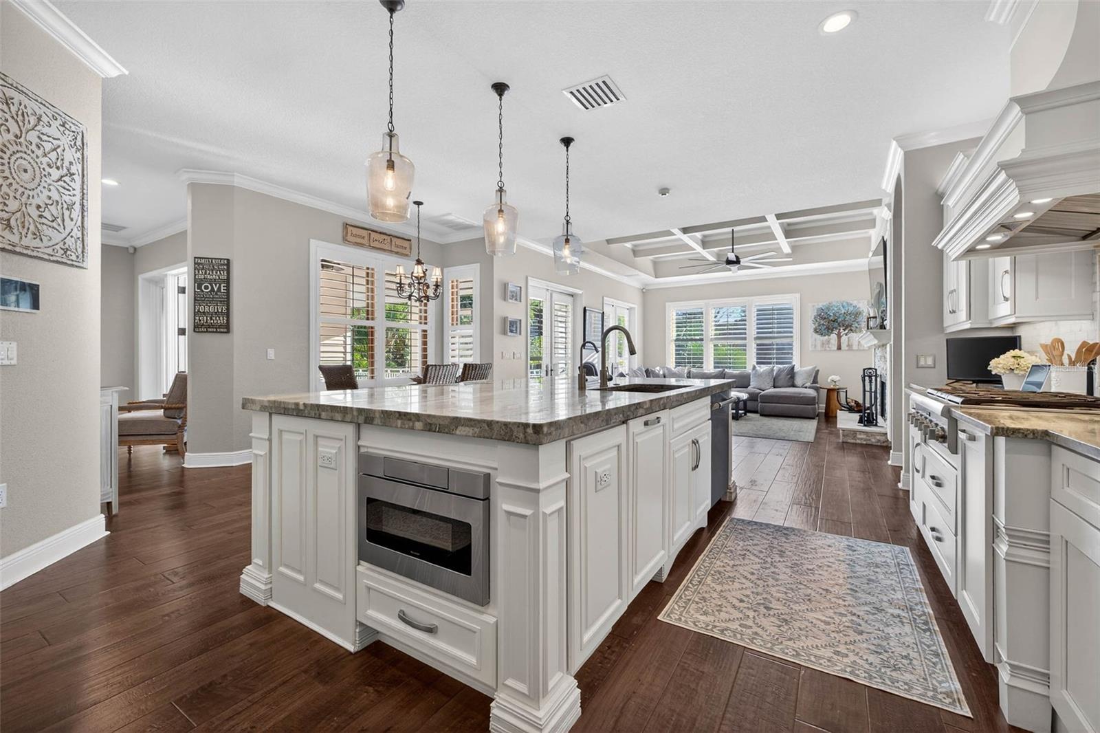 TB8469446 Property Photo