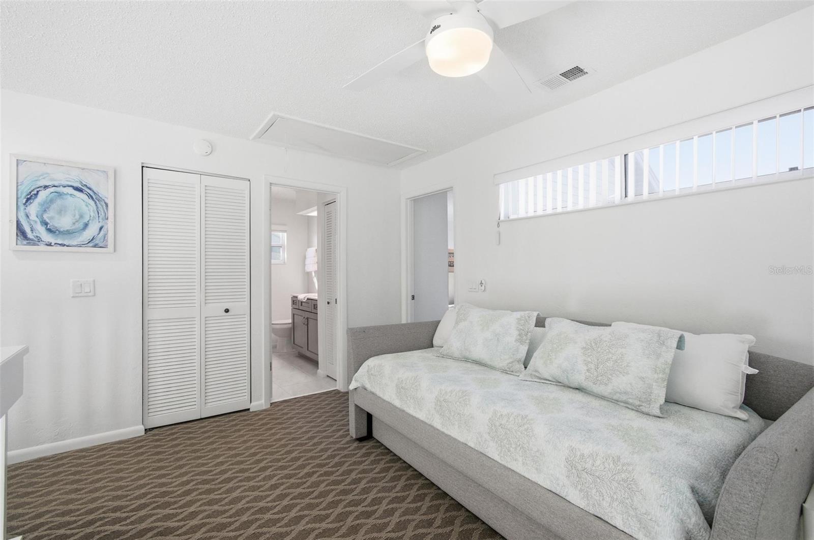 35 BEDFORD DR, PALM COAST, FL, 32137