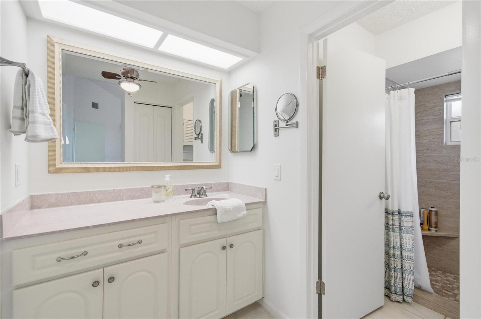 35 BEDFORD DR, PALM COAST, FL, 32137