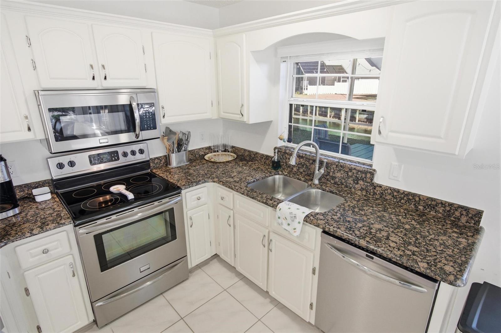 35 BEDFORD DR, PALM COAST, FL, 32137