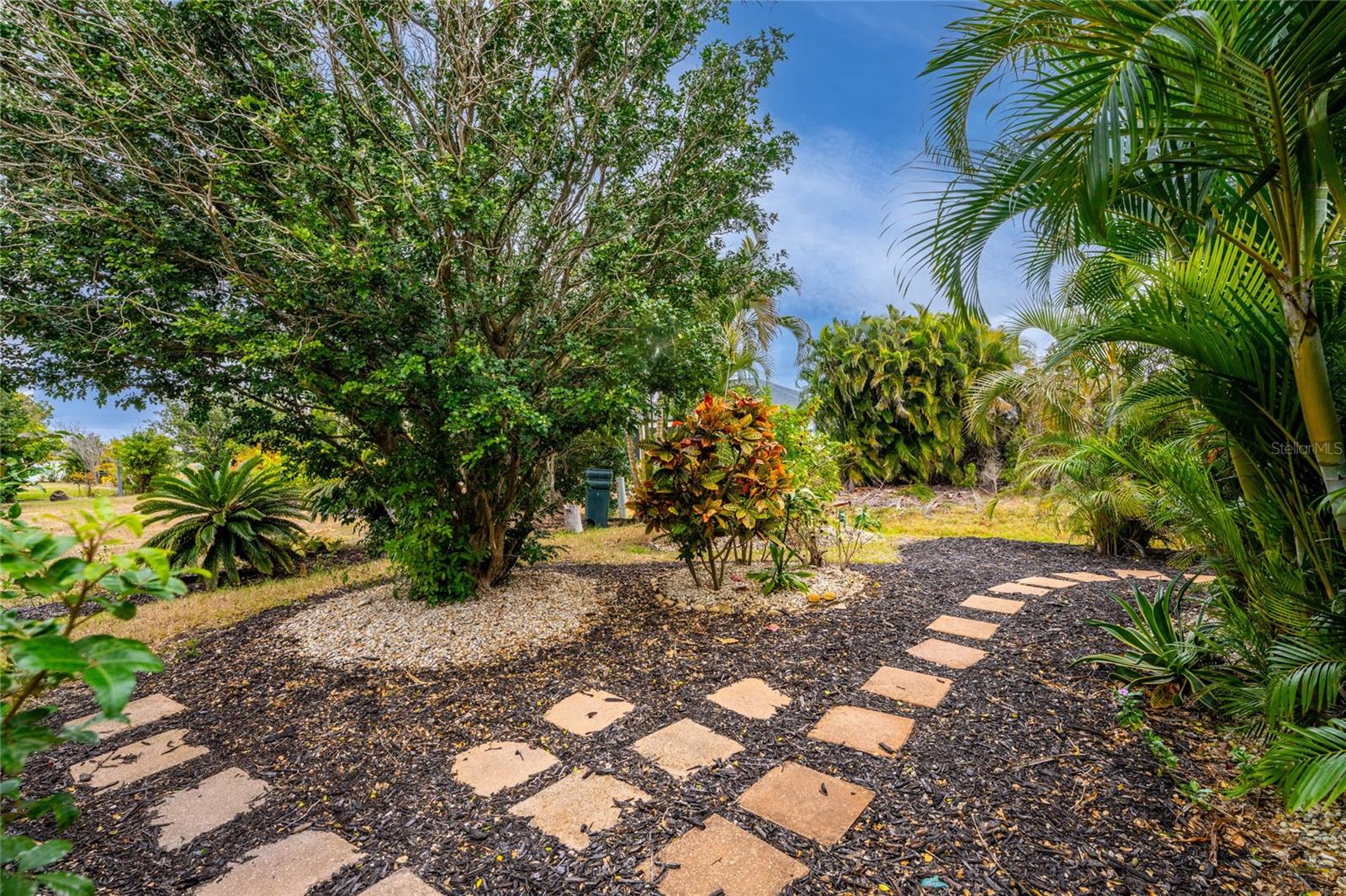 209 MARK TWAIN LN, ROTONDA WEST, FL, 33947