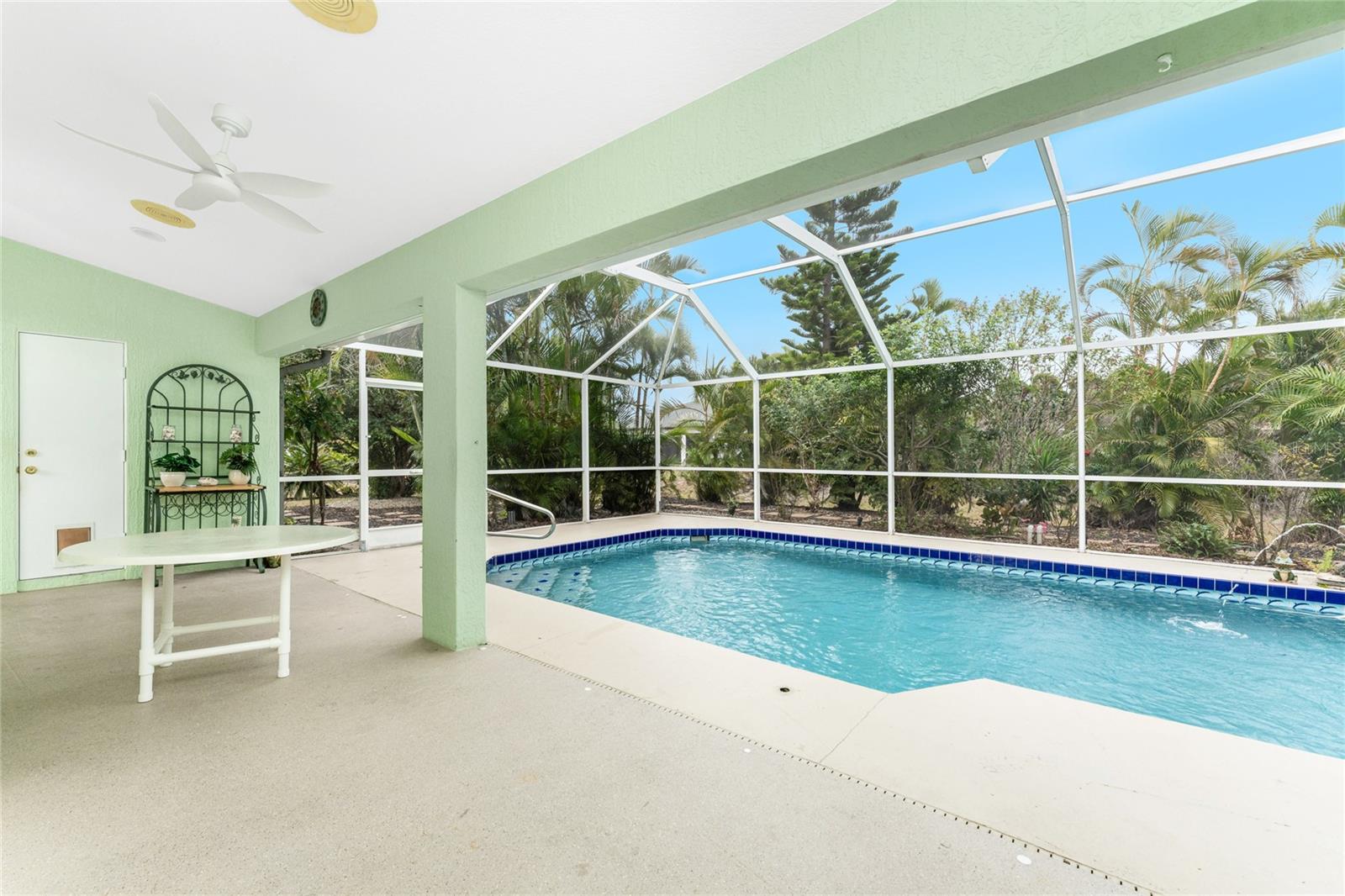 209 MARK TWAIN LN, ROTONDA WEST, FL, 33947