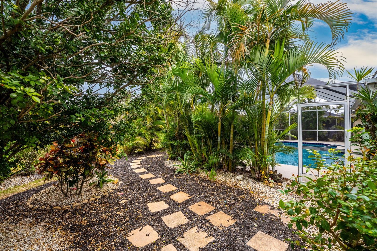 209 MARK TWAIN LN, ROTONDA WEST, FL, 33947