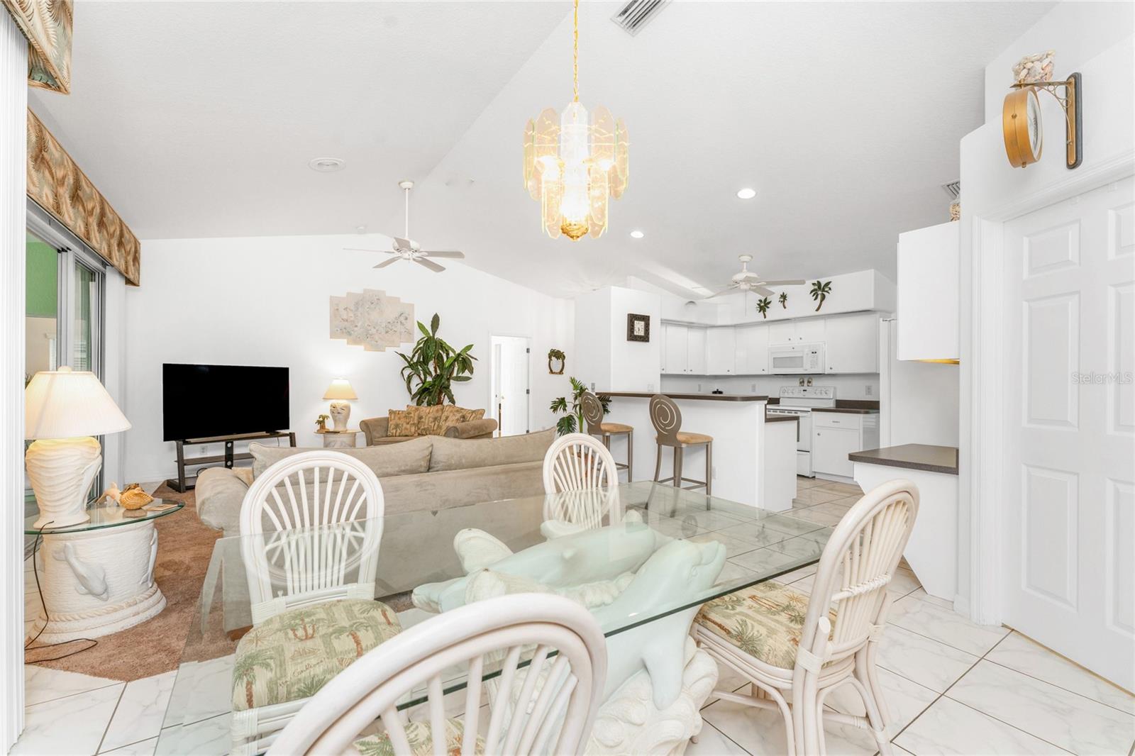 209 MARK TWAIN LN, ROTONDA WEST, FL, 33947