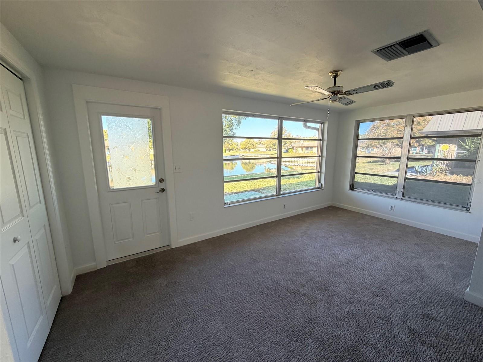 TB8469472 Property Photo