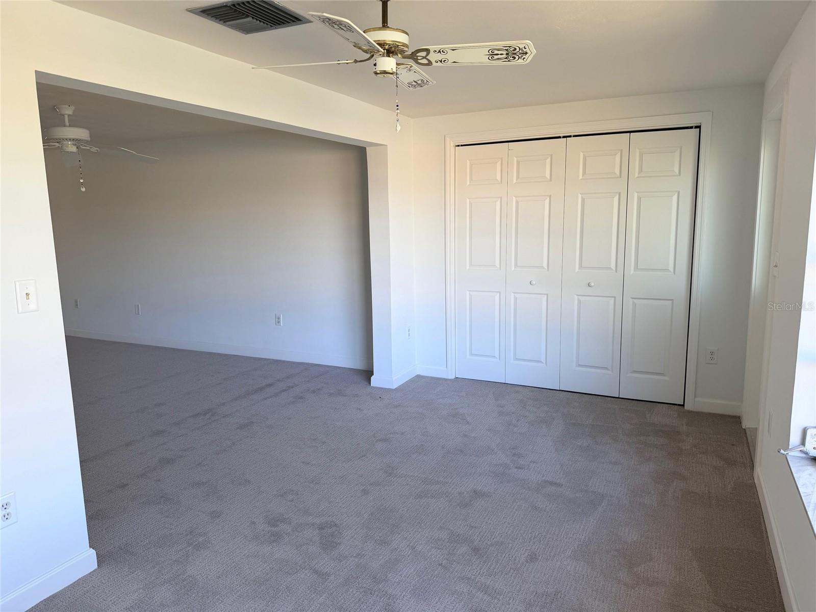 TB8469472 Property Photo