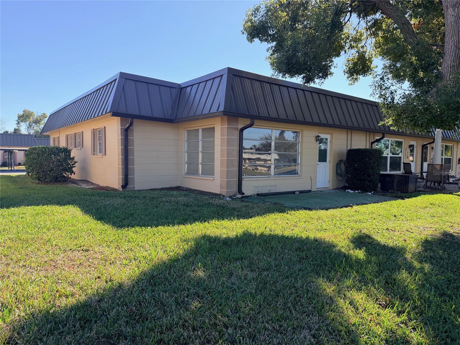 TB8469472 Property Photo