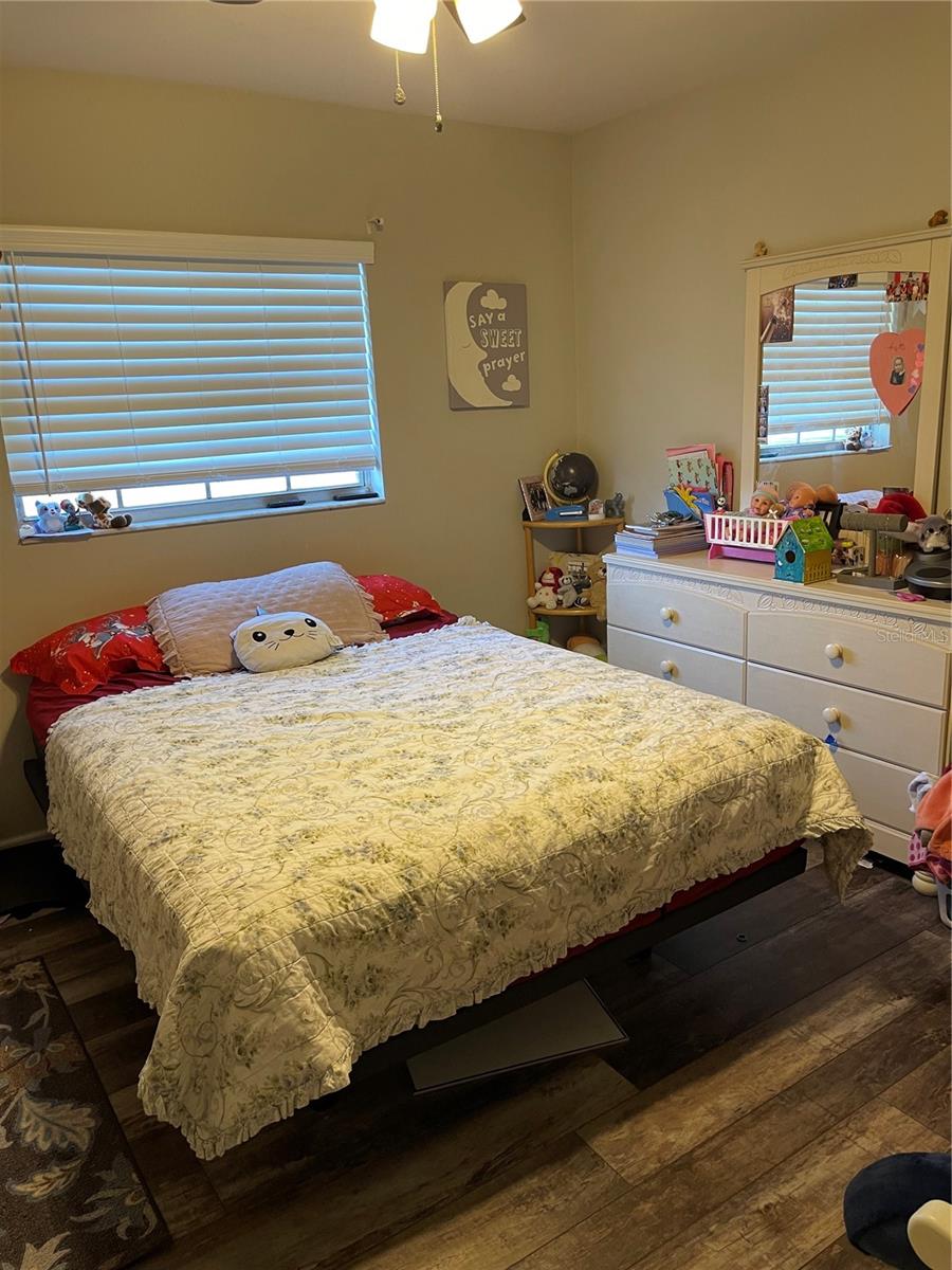 1038 EMERALD DR, BRANDON, FL, 33511