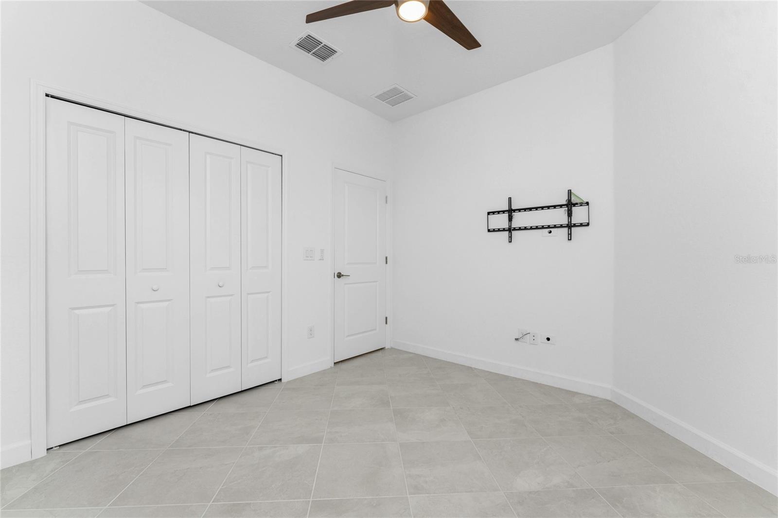 8117 SHORE LAKE DR, ENGLEWOOD, FL, 34224