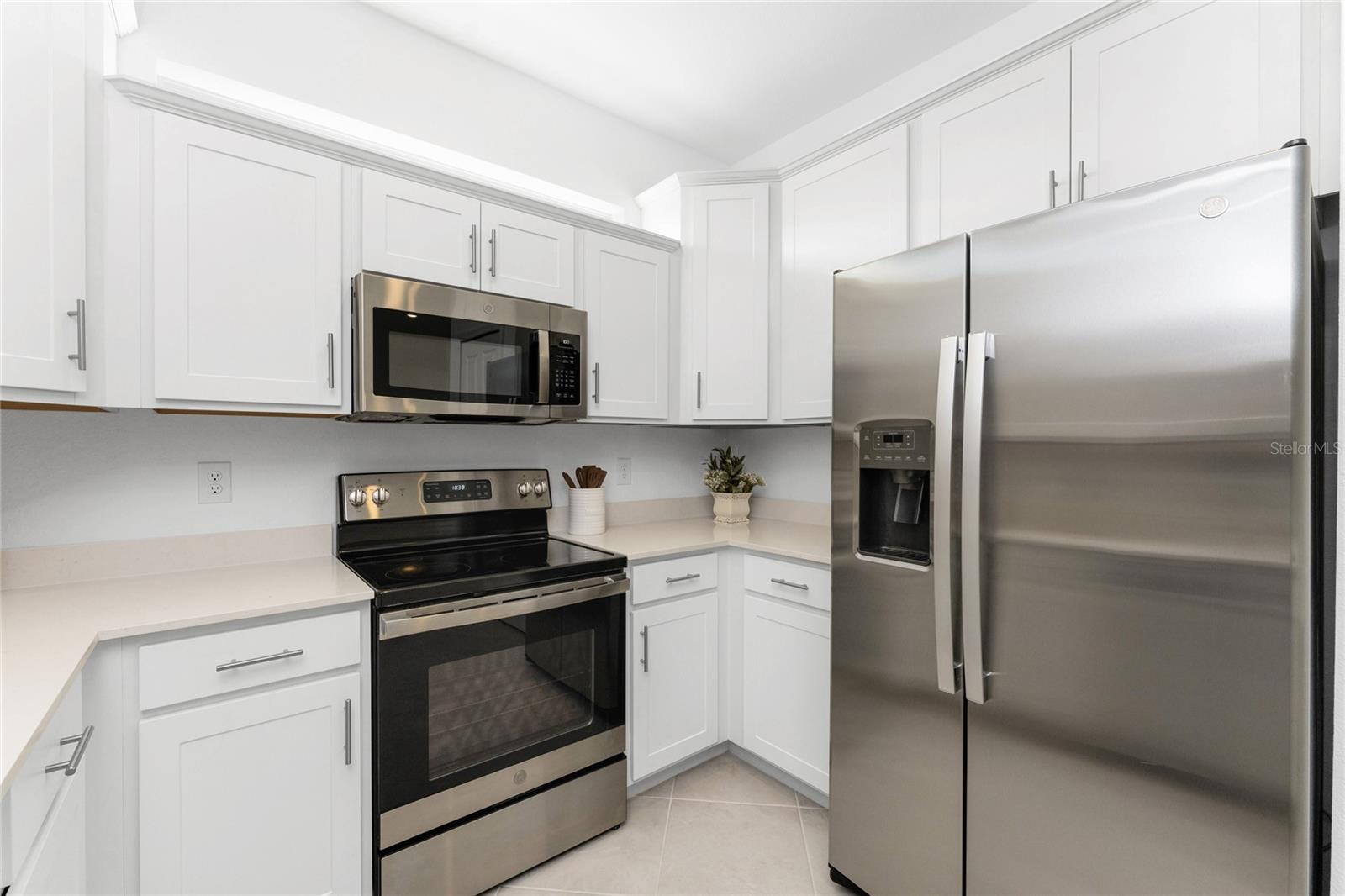 8117 SHORE LAKE DR, ENGLEWOOD, FL, 34224