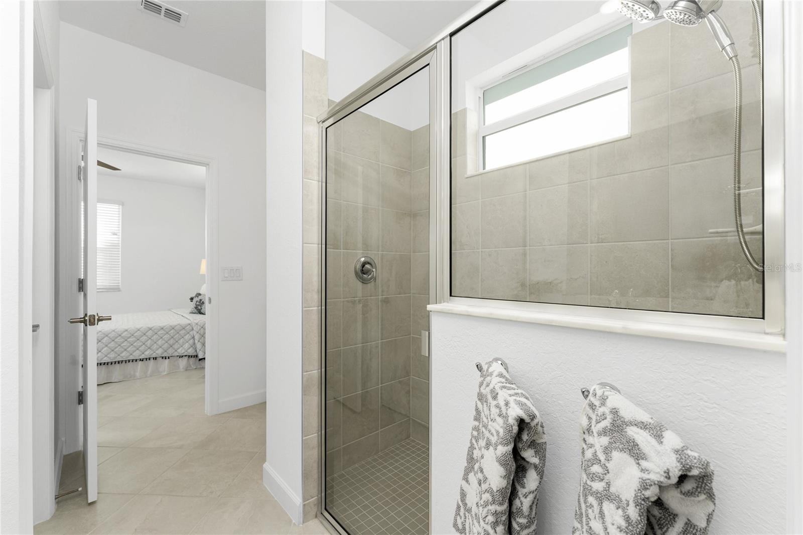 8117 SHORE LAKE DR, ENGLEWOOD, FL, 34224