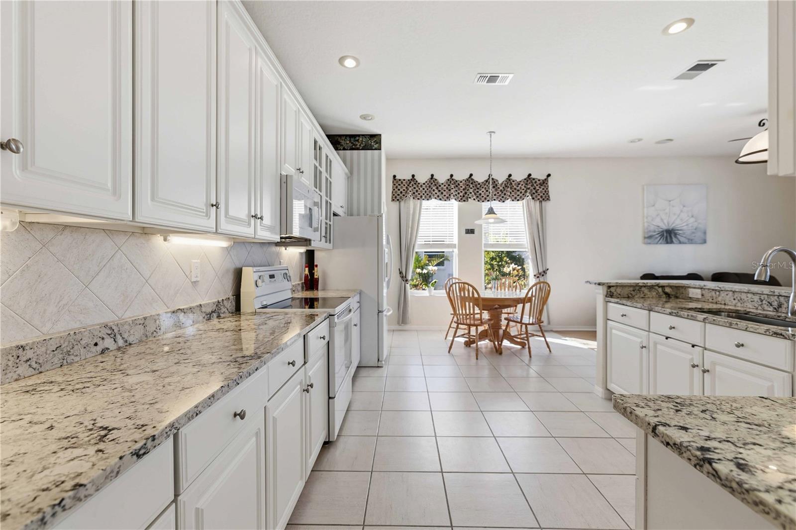 136 41ST CIR E, BRADENTON, FL, 34208