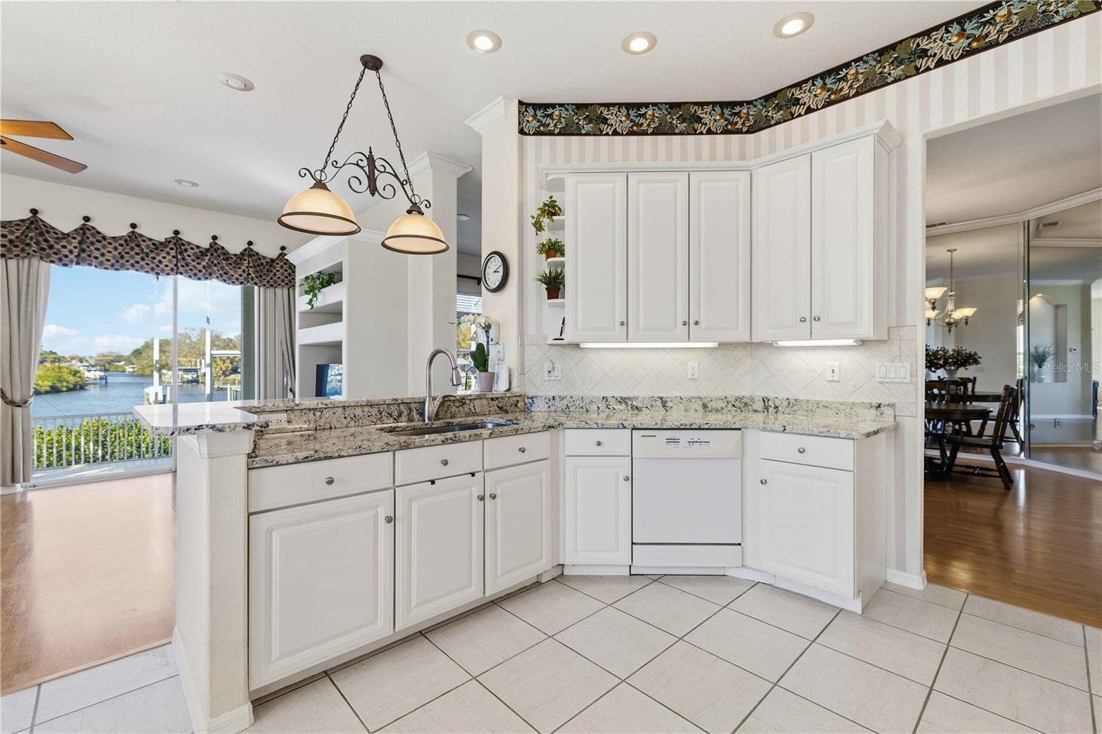 136 41ST CIR E, BRADENTON, FL, 34208