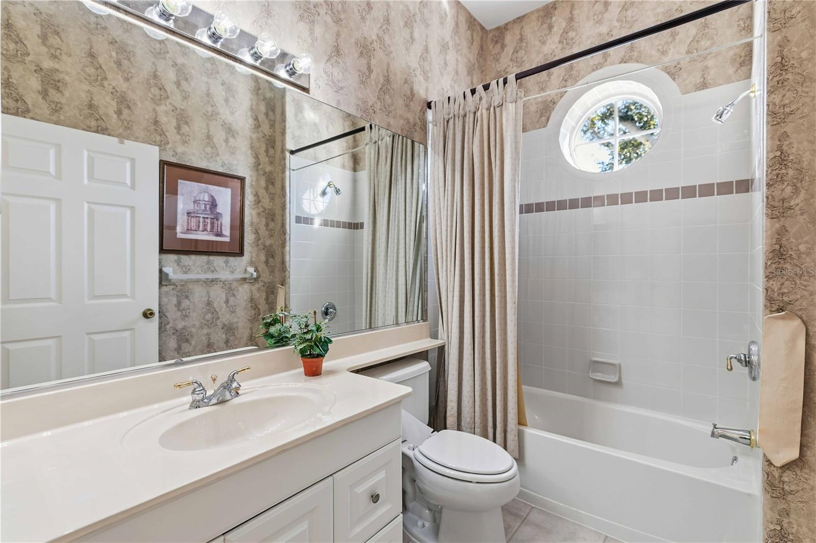 136 41ST CIR E, BRADENTON, FL, 34208