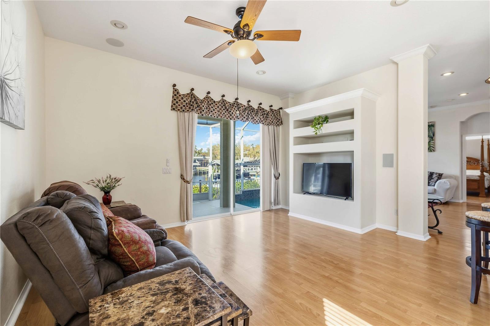 136 41ST CIR E, BRADENTON, FL, 34208