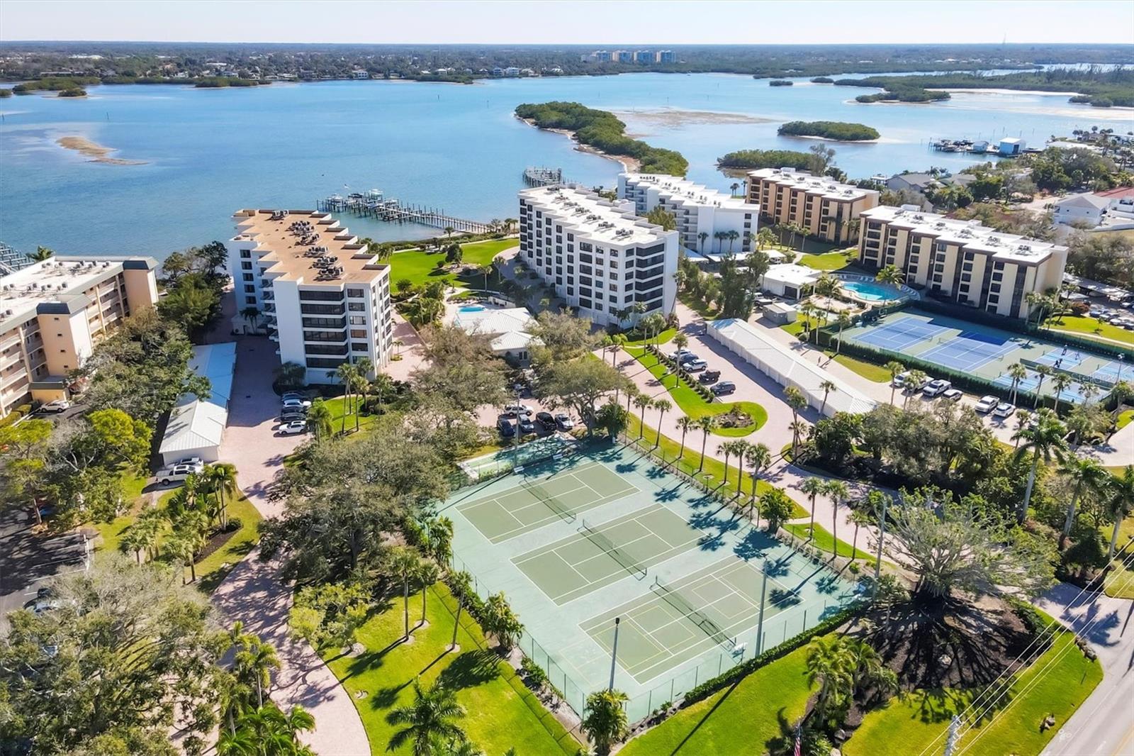 8750 MIDNIGHT PASS RD #302, SARASOTA, FL, 34242