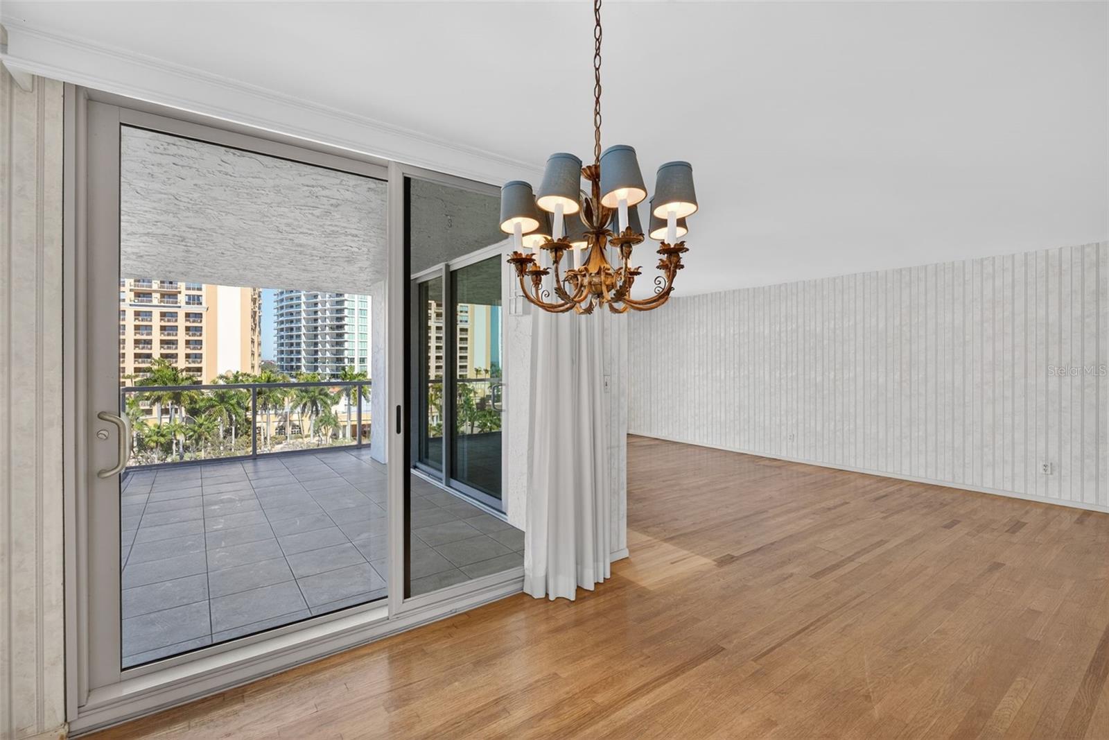 1111 N GULFSTREAM AVE #8D, SARASOTA, FL, 34236