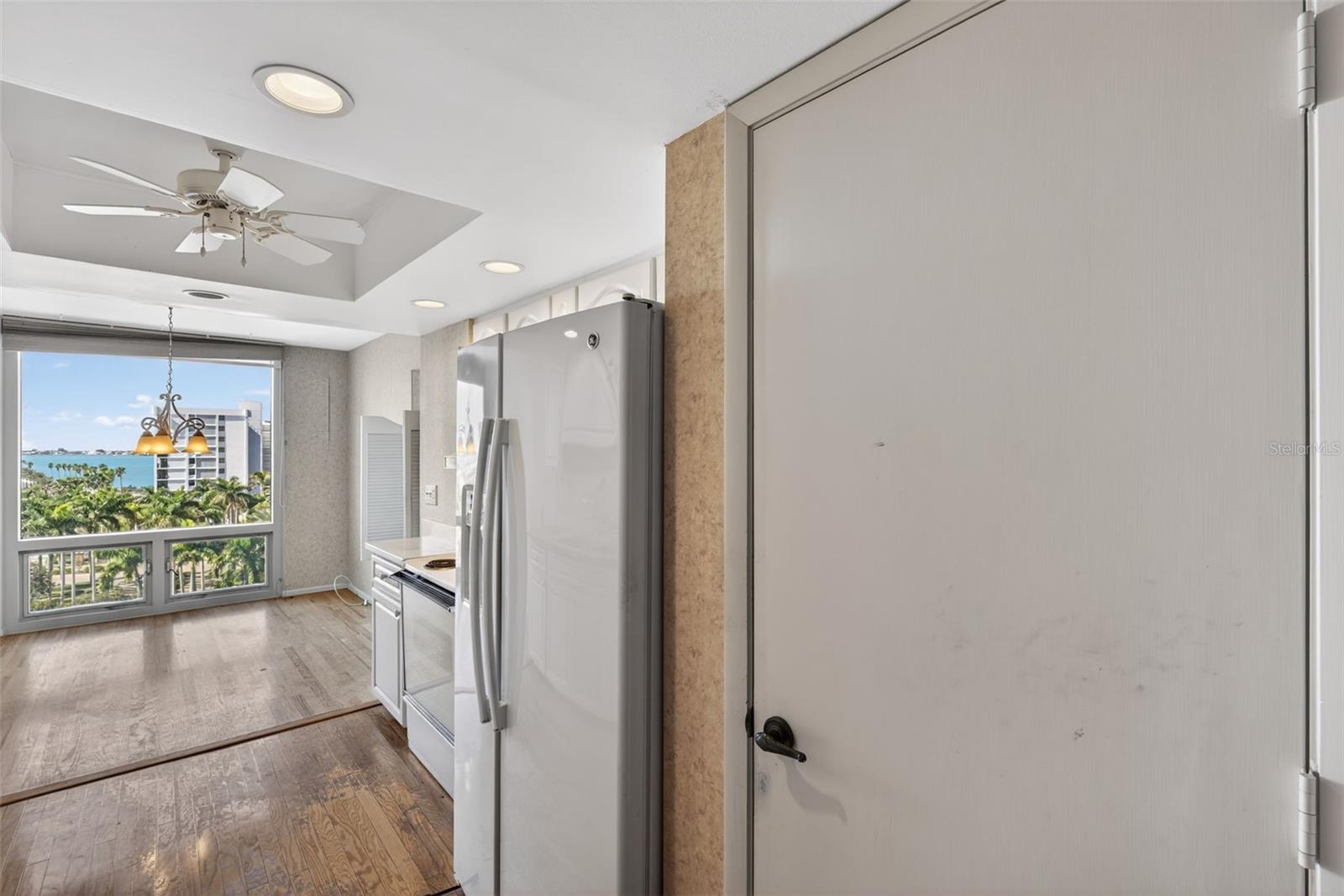 1111 N GULFSTREAM AVE #8D, SARASOTA, FL, 34236