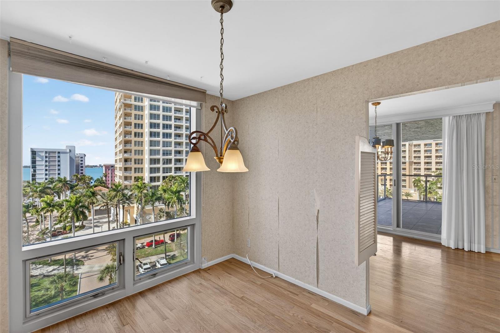 1111 N GULFSTREAM AVE #8D, SARASOTA, FL, 34236