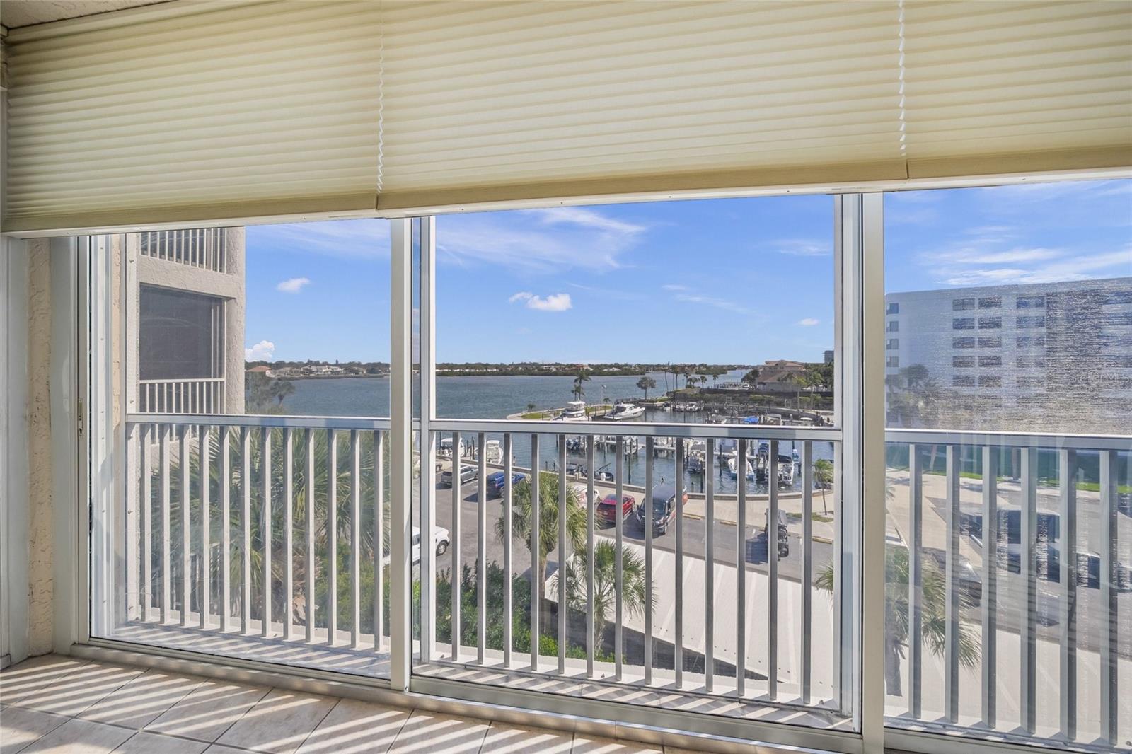 1260 DOLPHIN BAY WAY #403, SARASOTA, FL, 34242