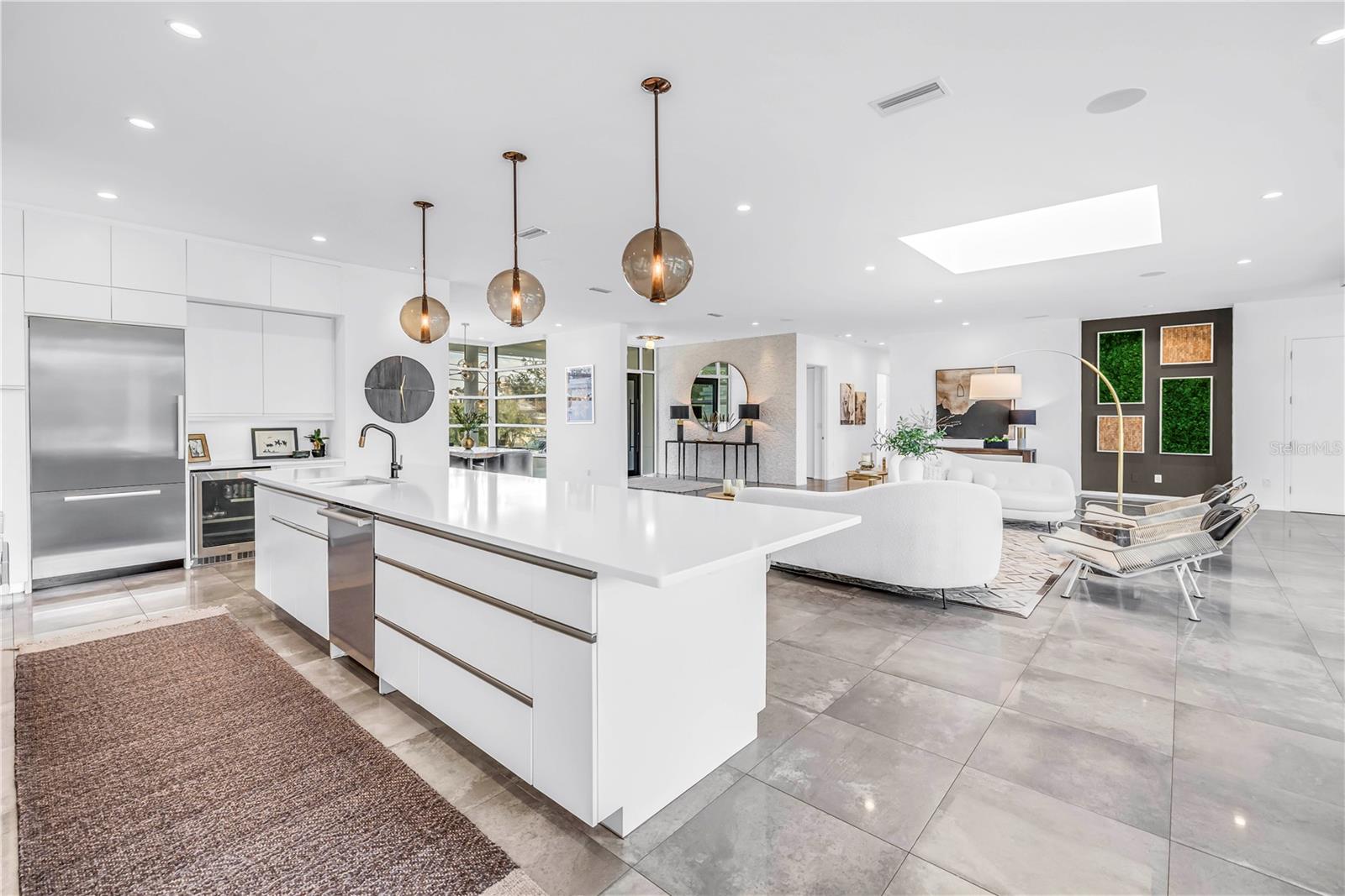 TB8469526 Property Photo