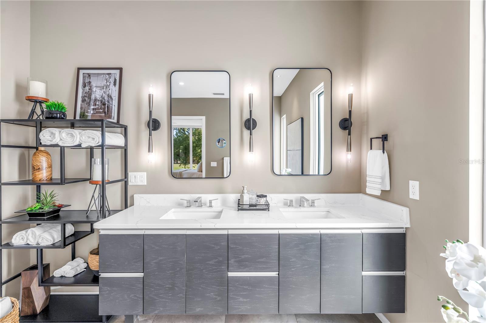 TB8469526 Property Photo