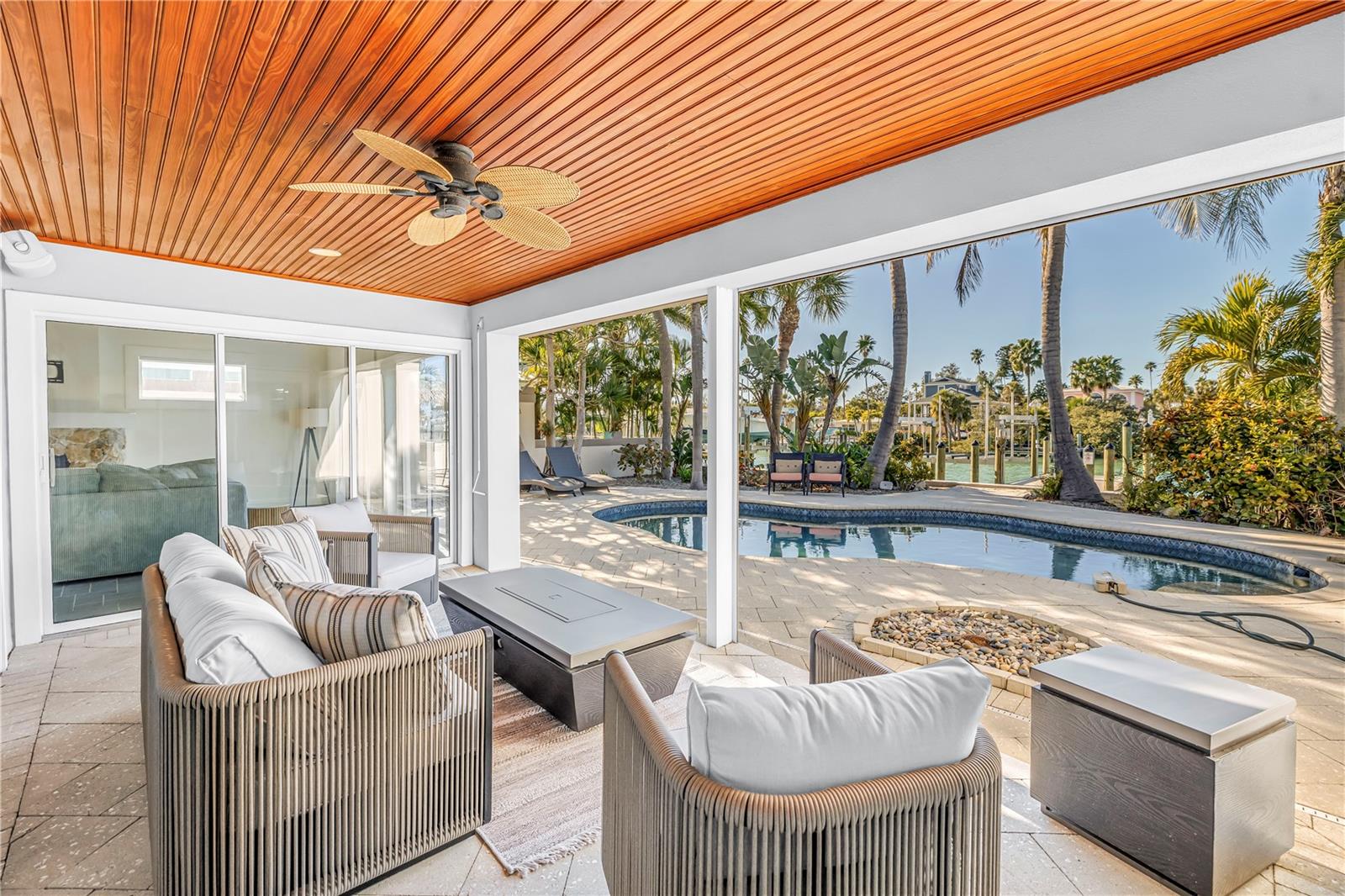 Outdoor covered lanai