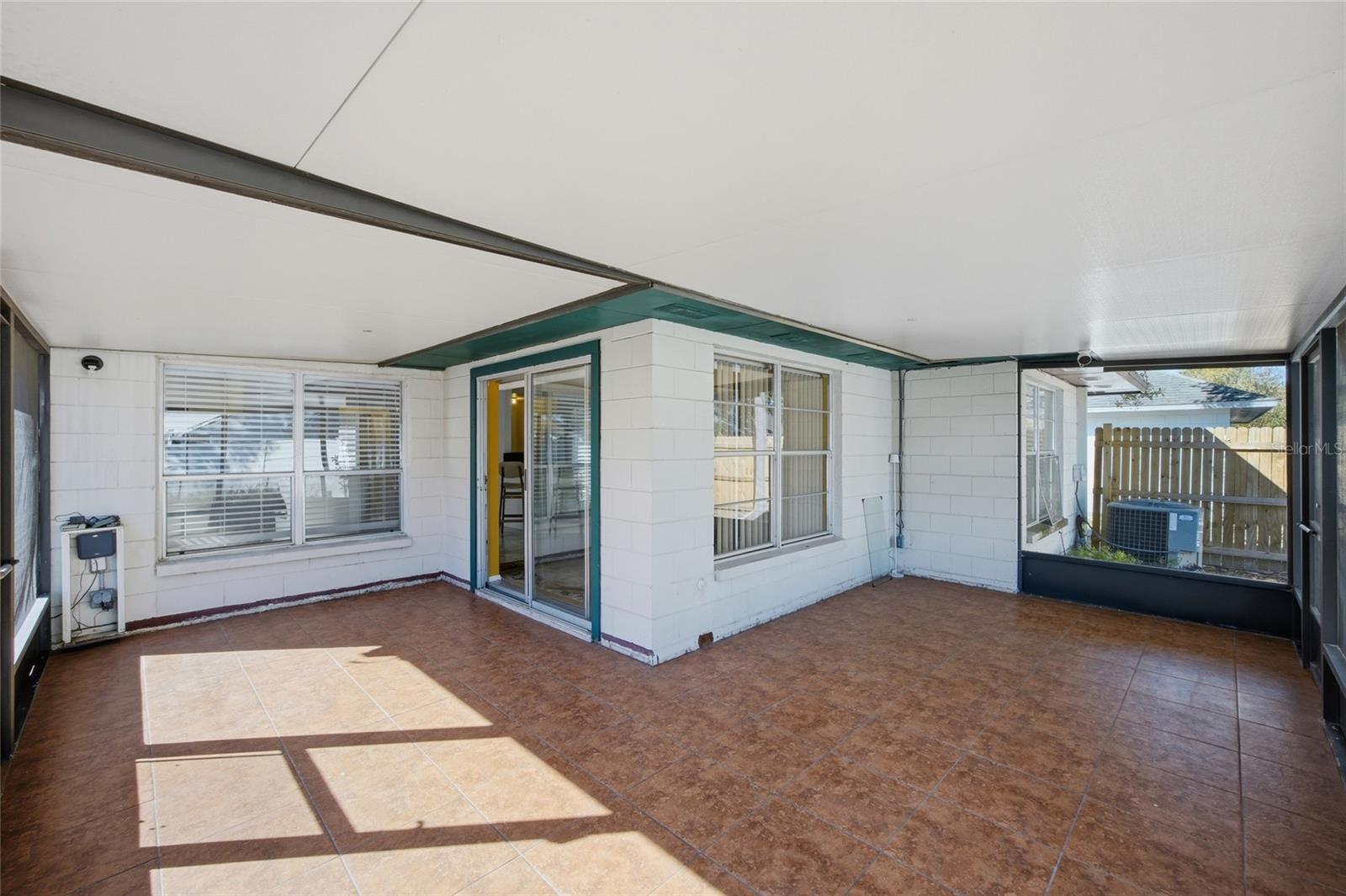 5903 BIRCHWOOD DR, TAMPA, FL, 33625