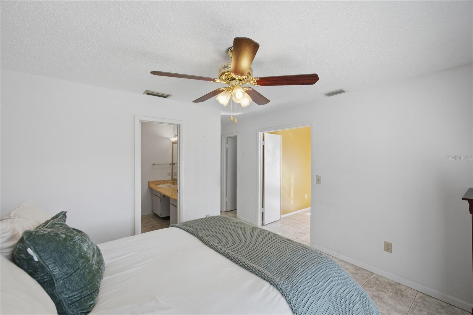 5903 BIRCHWOOD DR, TAMPA, FL, 33625