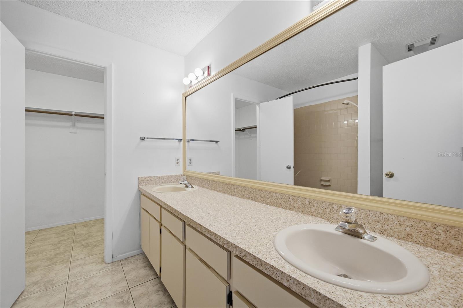 5903 BIRCHWOOD DR, TAMPA, FL, 33625