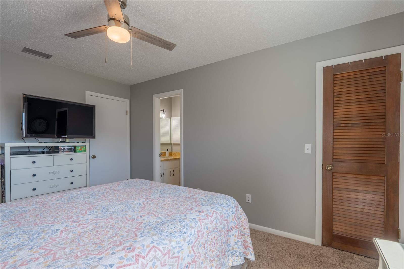 OM717564 Property Photo